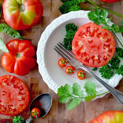 GIANT DELICIOUS TOMATO / UP TO 2KG